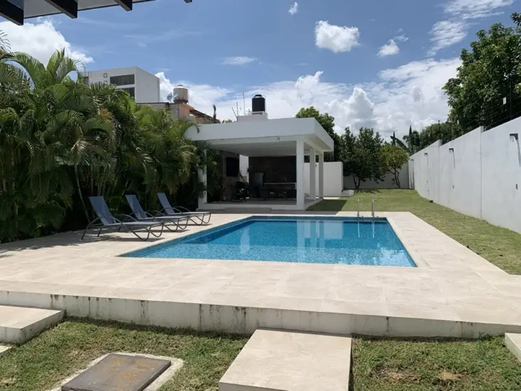 Casa Oaxaca remodelada, con alberca y jardín